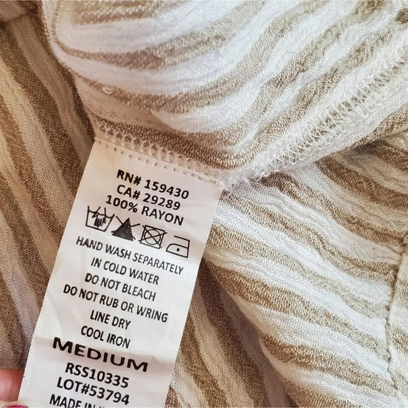 Elan White Striped Women's Top - Picture 9 of 9